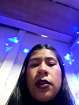 Snapshot of Pamelamilkk_1007 chatting on 01/06/25, 06:14 Pamelamilkk 1007 online show from 01/06/25, 06:14