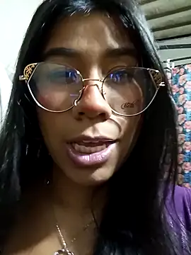 Snapshot of Pamelamilkk_1007 chatting on 02/07/25, 04:59 Pamelamilkk 1007 online show from 02/07/25, 04:59