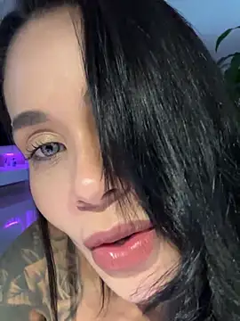 Karol Towers online show from 01/06/25, 03:20