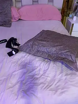 Karol Towers online show from 03/21/25, 01:56