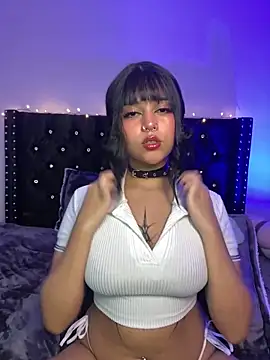 Snapshot of kath_kitty chatting on 03/18/25, 03:31 kath kitty online show from 03/18/25, 03:31