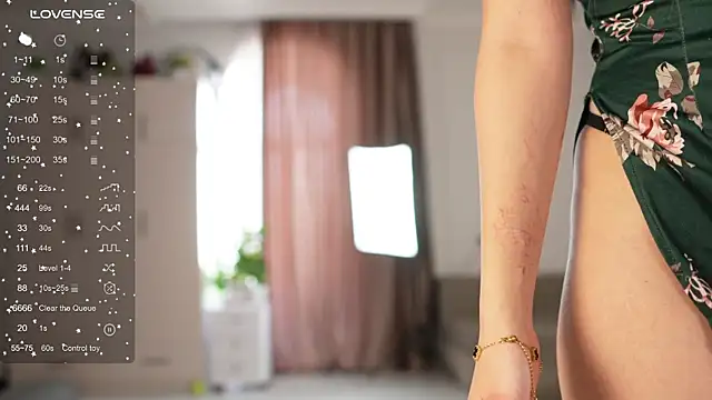 mysticsirenn online show from 10/14/25, 03:18