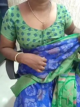 Snapshot of Tamil_roja69 chatting on 06/12/26, 01:43 Tamil roja69 online show from 06/12/26, 01:43