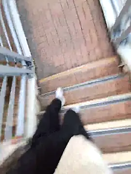 Snapshot of Lee0613 chatting on 02/21/26, 08:15 Lee0613 online show from 02/21/26, 08:15