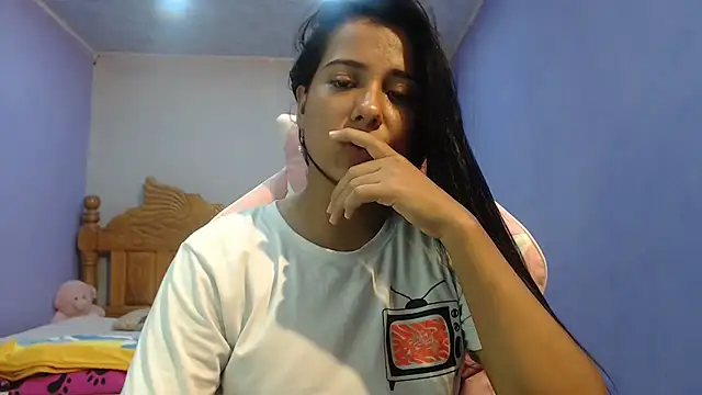 Coral0403 online show from 09/28/25, 02:06