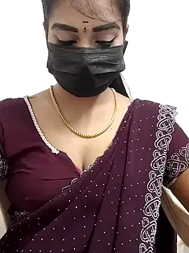 meena 27 online show from 11/19/25, 06:46