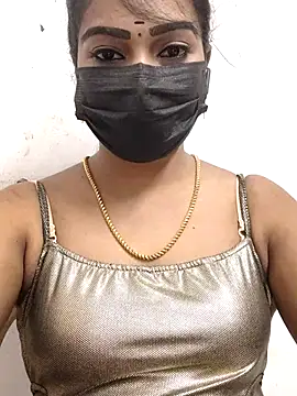 meena 27 online show from 12/15/25, 08:35