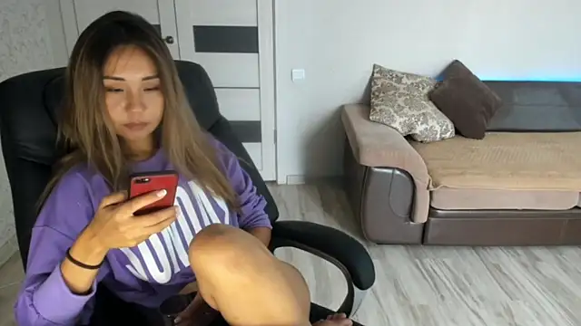 karishee online show from 12/17/25, 07:31