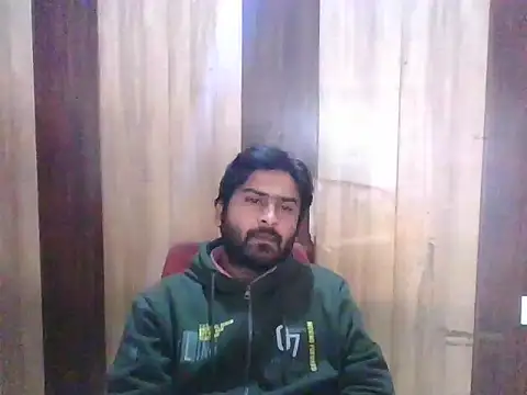 Snapshot of indihotguy chatting on 01/18/25, 10:28 indihotguy online show from 01/18/25, 10:28