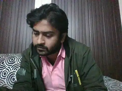 Snapshot of indihotguy chatting on 01/18/25, 01:40 indihotguy online show from 01/18/25, 01:40