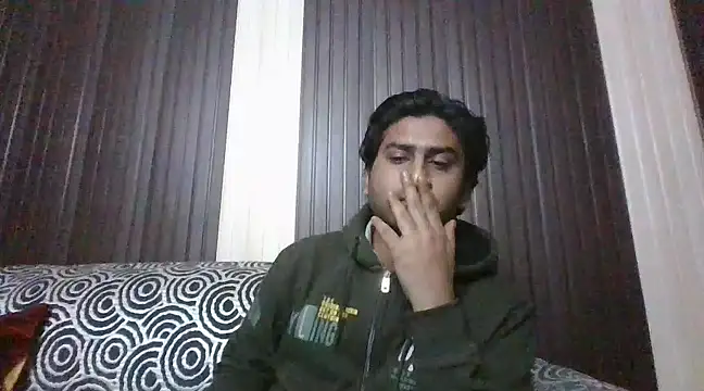 Snapshot of indihotguy chatting on 02/12/25, 01:37 indihotguy online show from 02/12/25, 01:37