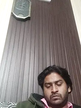 Snapshot of indihotguy chatting on 02/21/25, 05:53 indihotguy online show from 02/21/25, 05:53