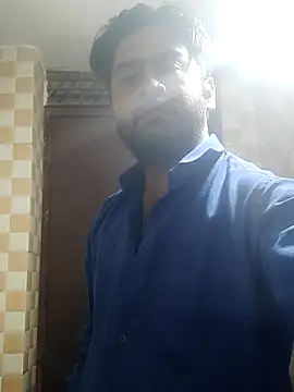 Snapshot of indihotguy chatting on 03/05/25, 08:32 indihotguy online show from 03/05/25, 08:32