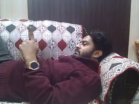 Snapshot of indihotguy chatting on 11/09/25, 10:35 indihotguy online show from 11/09/25, 10:35