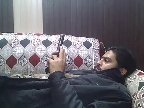 Snapshot of indihotguy chatting on 11/11/25, 02:39 indihotguy online show from 11/11/25, 02:39