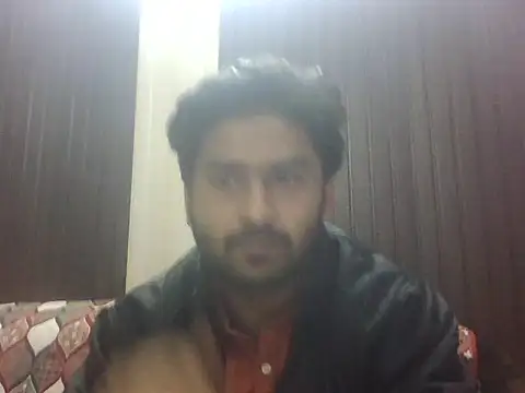 Snapshot of indihotguy chatting on 11/25/25, 01:22 indihotguy online show from 11/25/25, 01:22