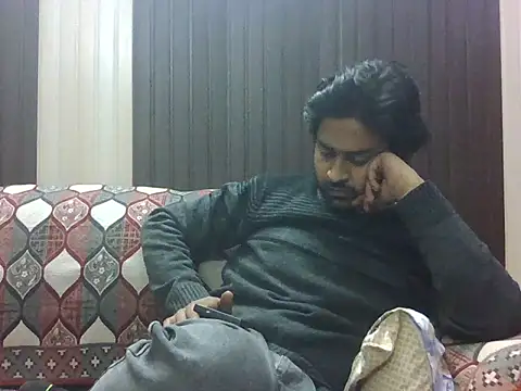 Snapshot of indihotguy chatting on 12/16/25, 06:46 indihotguy online show from 12/16/25, 06:46