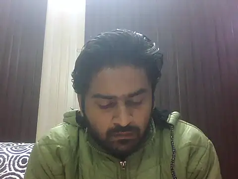 Snapshot of indihotguy chatting on 12/21/25, 10:22 indihotguy online show from 12/21/25, 10:22