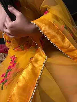 Snapshot of soumita chatting on 01/05/25, 06:56 soumita online show from 01/05/25, 06:56