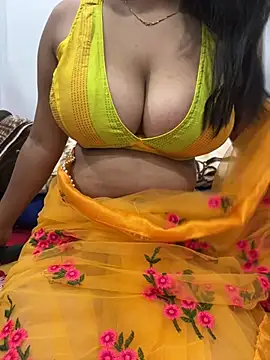 Snapshot of soumita chatting on 02/05/25, 01:54 soumita online show from 02/05/25, 01:54