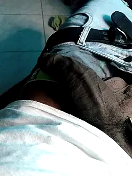 Snapshot of kingdon613 chatting on 12/20/25, 05:31 kingdon613 online show from 12/20/25, 05:31