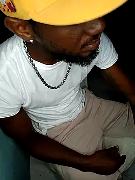 Snapshot of kingdon613 chatting on 02/04/26, 04:24 kingdon613 online show from 02/04/26, 04:24