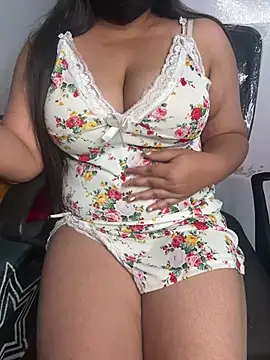tanvihot2 online show from 05/08/26, 04:23