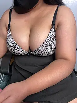tanvihot2 online show from 05/15/26, 04:47