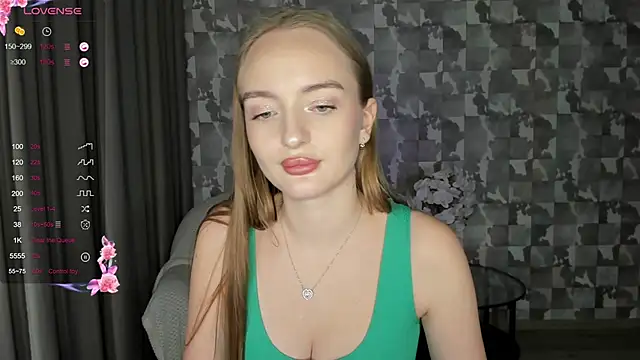 A delina online show from 02/02/25, 03:07