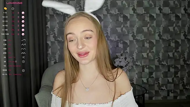 A delina online show from 02/25/25, 04:42