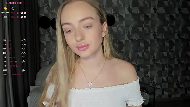 A delina online show from 11/01/25, 01:57