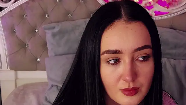 KimKhallifa online show from 02/11/26, 06:51