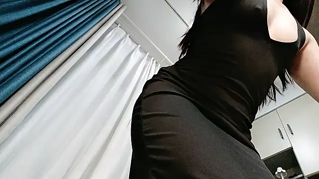 Snapshot of Caicai-a chatting on 02/10/25, 04:25 Caicai-a online show from 02/10/25, 04:25