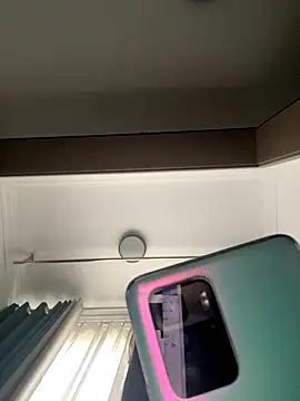 Snapshot of Caicai-a chatting on 11/30/25, 09:02 Caicai-a online show from 11/30/25, 09:02