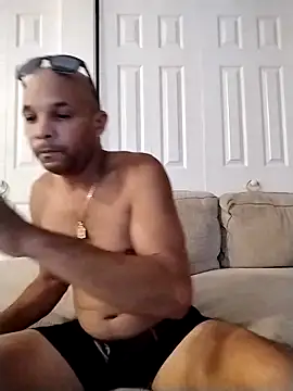 Snapshot of 3patica chatting on 10/05/25, 05:00 3patica online show from 10/05/25, 05:00