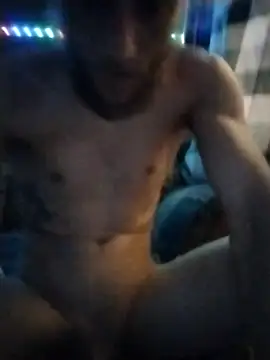 Snapshot of 618fuckupp chatting on 02/15/25, 11:28 618fuckupp online show from 02/15/25, 11:28