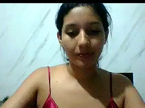 Snapshot of emmariders2 chatting on 01/10/25, 03:50 emmariders2 online show from 01/10/25, 03:50