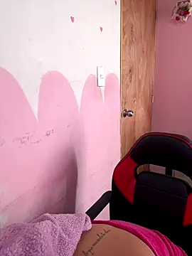 emmariders2 online show from 12/22/25, 01:30