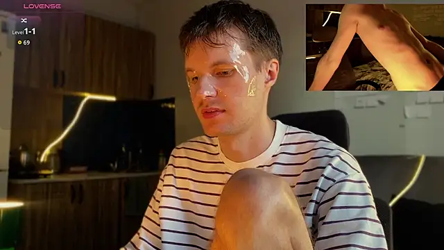 Leonnextdoor online show from 04/10/26, 12:43