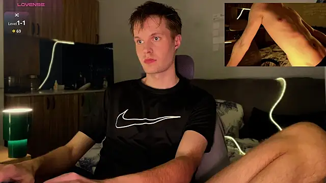 Leonnextdoor online show from 04/12/26, 08:25