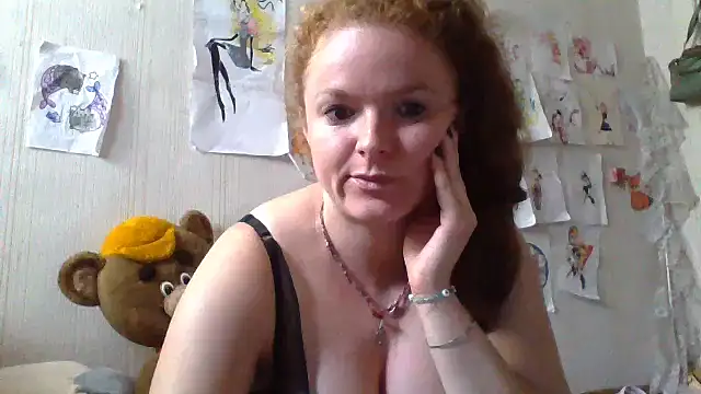 Snapshot of Rae_Jeannie chatting on 09/18/25, 07:32 Rae Jeannie online show from 09/18/25, 07:32