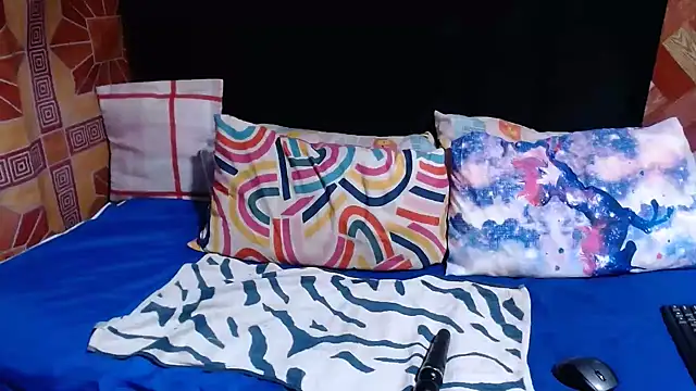 Thickbootykim online show from 02/17/26, 07:42