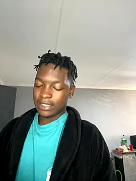 Snapshot of Redfucks333 chatting on 10/28/25, 07:12 Redfucks333 online show from 10/28/25, 07:12