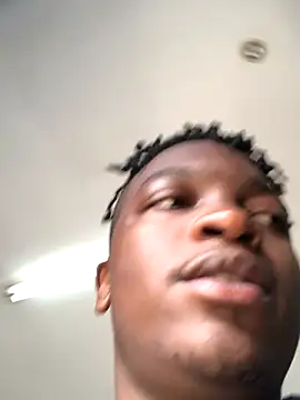 Snapshot of Redfucks333 chatting on 11/08/25, 08:36 Redfucks333 online show from 11/08/25, 08:36