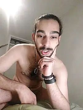 Snapshot of Levi_Latino chatting on 11/15/25, 12:30 Levi Latino online show from 11/15/25, 12:30