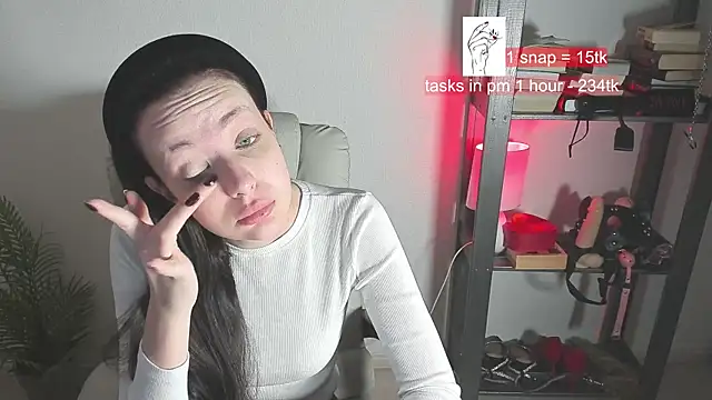 Snapshot of worship_vika chatting on 02/21/25, 11:44 worship vika online show from 02/21/25, 11:44