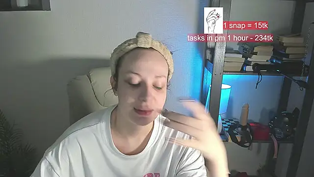 Snapshot of worship_vika chatting on 02/23/25, 09:55 worship vika online show from 02/23/25, 09:55