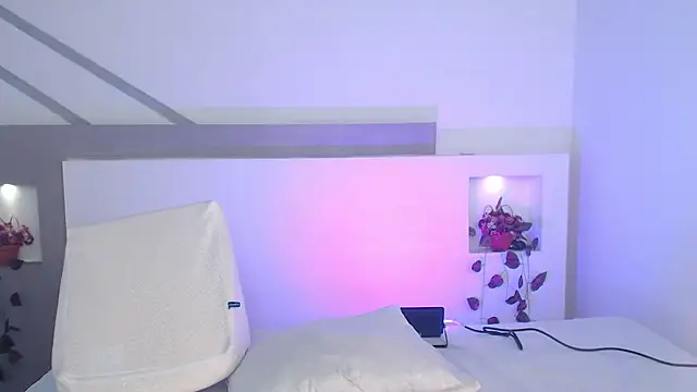 VenusEvans1 online show from 02/19/25, 12:14