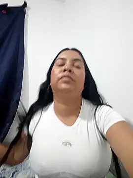 Brendabluee online show from 12/16/25, 12:48