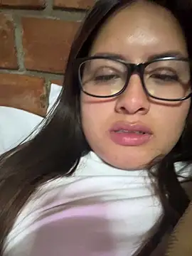 lunagonzales lima 2007 online show from 11/02/25, 02:14